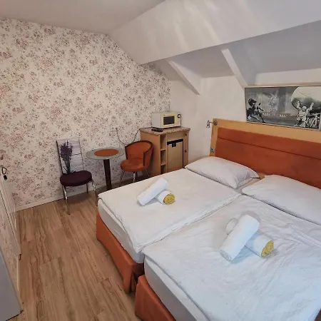 Foehrenhain Guest house Gerasdorf bei Wien
