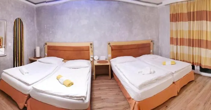 Foehrenhain Guest house 3*